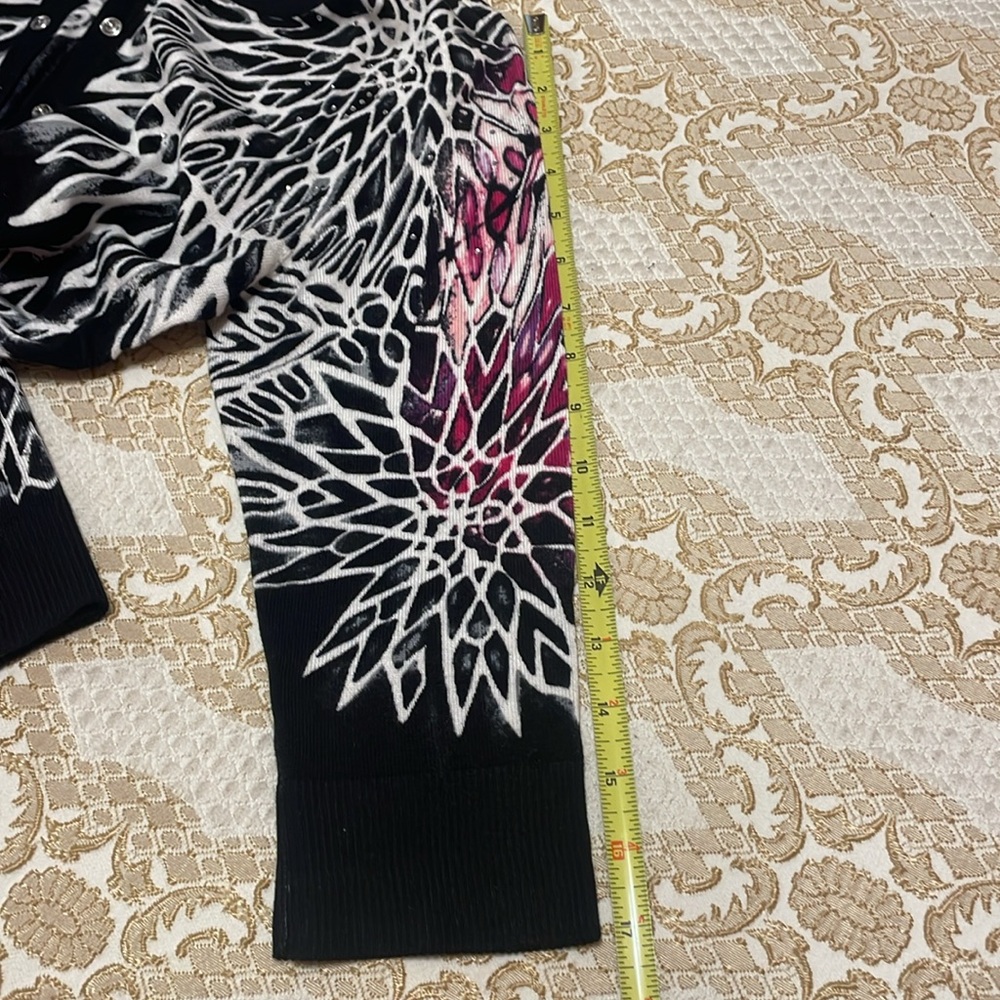 Women’s WHITE HOUSE BLACK MARKET 3/4 Sleeve Floral Sweater Size M - Picture 5 of 11